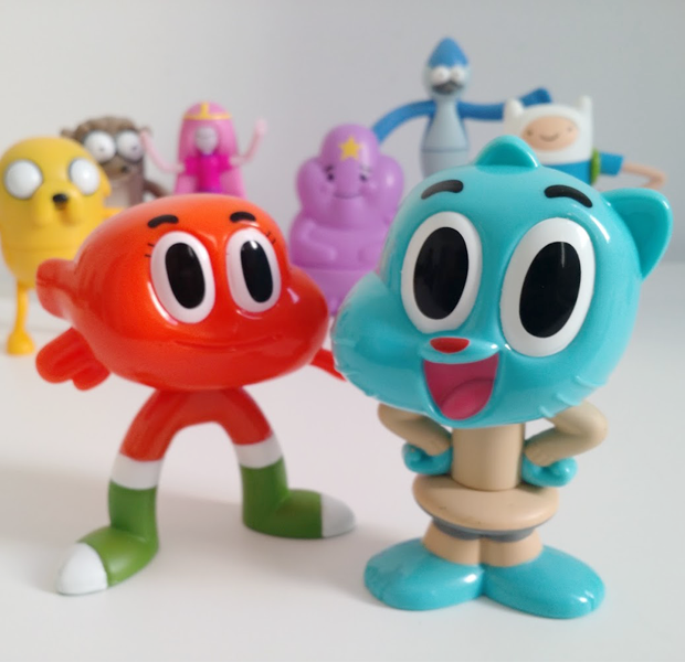 Toy Gumball - Colorindo Nuvens