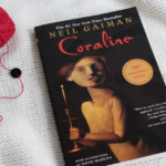 Resenha de Livro Coraline Neil Gaiman
